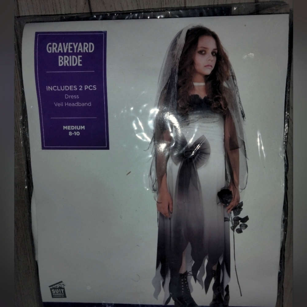 Graveyard Bride Costume with Veil MEDIUM CHILD 8-10 YEARS NWT
